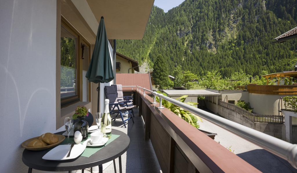 Appartements Rieser - Im Herzen Von Mayrhofen - Sonniger Balkon - 3 Schlafzimmer Kültér fotó